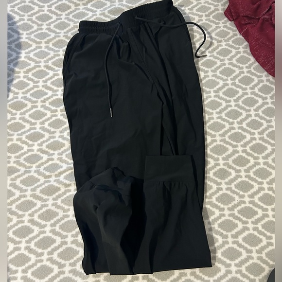 Joggers - Picture 1 of 2